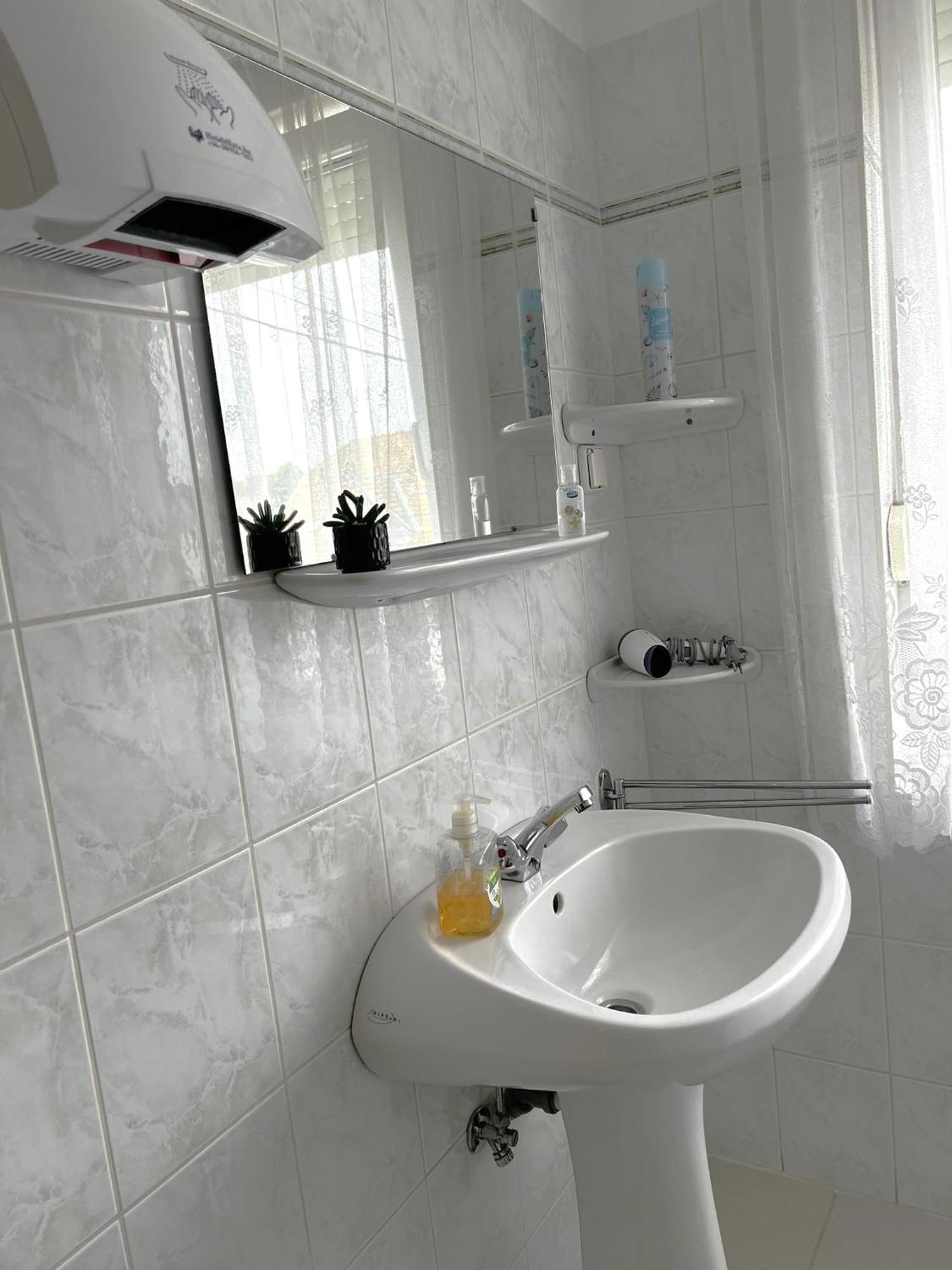 Apartment Revesz Harkany Luaran gambar